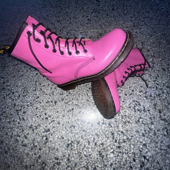 Pink Dr. Marten boots size 8 - Picture 2 of 6
